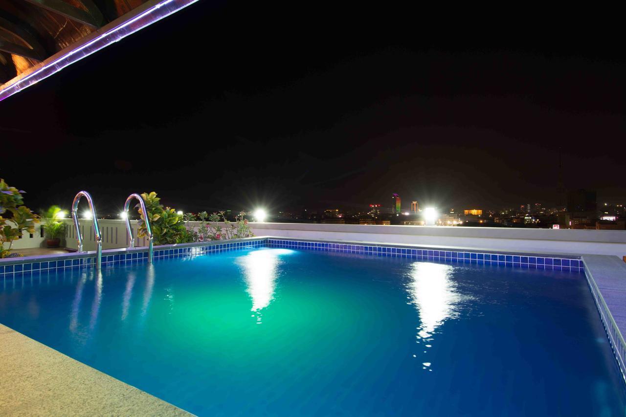 Raksmey Suo Hotel Phnom Penh Esterno foto