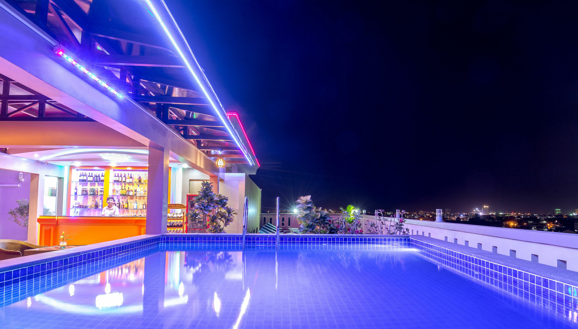 Raksmey Suo Hotel Phnom Penh Esterno foto